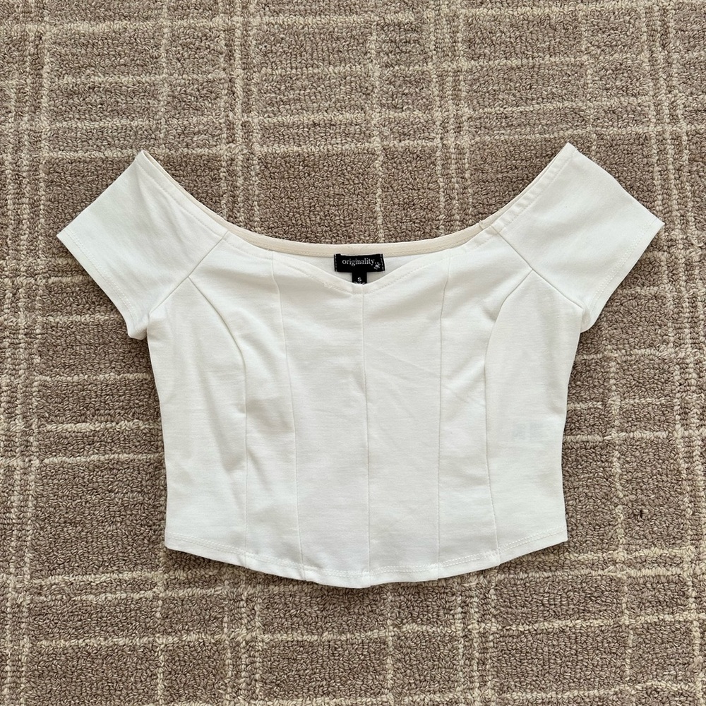 Boutique Corset White Off-Shoulder Crop Top